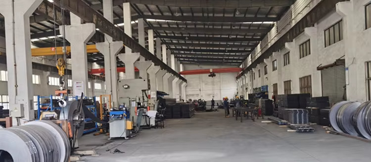 Xiamen Spaceplus Logistics Equipment Co., Ltd. manufacturer production line